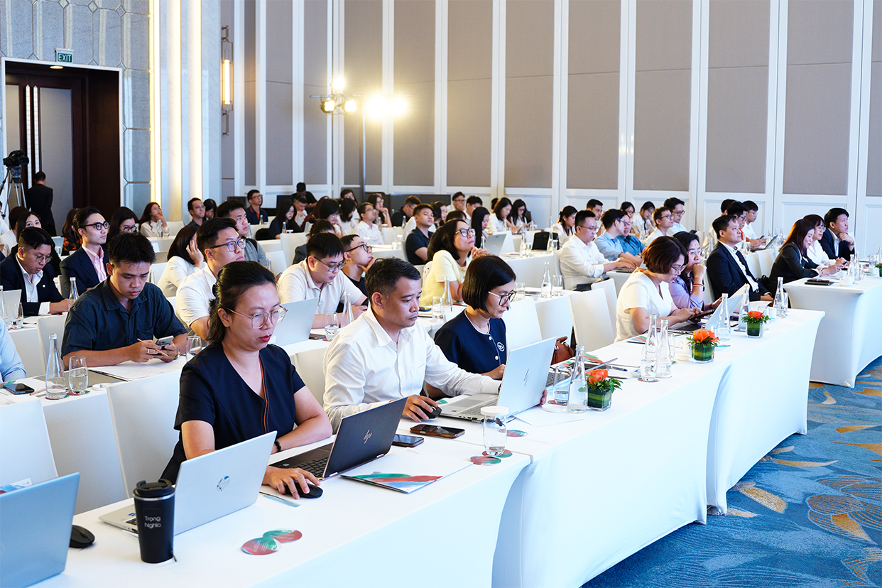 Th&ocirc;ng qua Hội nghị Nh&agrave; đầu tư 2026, SHB tiếp tục tăng cường đối thoại, cung cấp cơ sở để thị trường đ&aacute;nh gi&aacute; hoạt động v&agrave; triển vọng Ng&acirc;n h&agrave;ng
