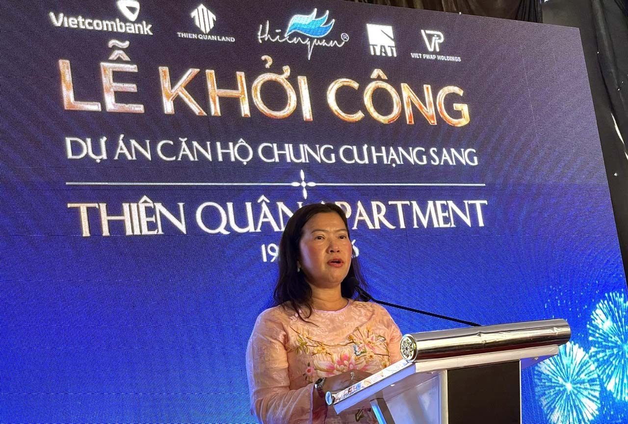 B&agrave; Nguyễn Thị Ngọc Điệp, Ph&oacute; Chủ tịch UBND TP. Cần Thơ ph&aacute;t biểu tại Lễ khởi c&ocirc;ng