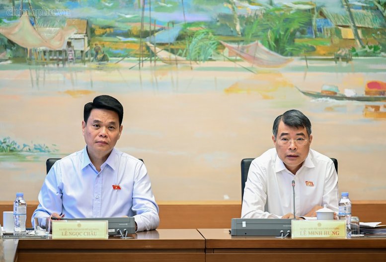 Thủ tướng đề nghị các đại biểu Quốc hội tiếp tục đóng góp ý kiến, các cơ quan soạn thảo cần rà soát kỹ để hoàn thiện dự thảo, đảm bảo gắn kết chặt chẽ giữa các luật và mang tính thực tiễn cao, khả thi trên thực tế - Ảnh: chinhphu.vn/Nhật Bắc Thủ tướng đề nghị các đại biểu Quốc hội tiếp tục đóng góp ý kiến, các cơ quan soạn thảo cần rà soát kỹ để hoàn thiện dự thảo, đảm bảo gắn kết chặt chẽ giữa các luật và mang tính thực tiễn cao, khả thi trên thực tế - Ảnh: chinhphu.vn/Nhật Bắc