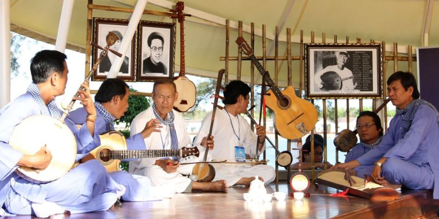 Nghệ thuật Đờn ca tài tử Nam Bộ sẽ góp mặt trong không gian văn hóa của Festival Tôm Cà Mau 2026, chào mừng Ngày Văn hóa Việt Nam 24/11. Nghệ thuật Đờn ca tài tử Nam Bộ sẽ góp mặt trong không gian văn hóa của Festival Tôm Cà Mau 2026, chào mừng Ngày Văn hóa Việt Nam 24/11.