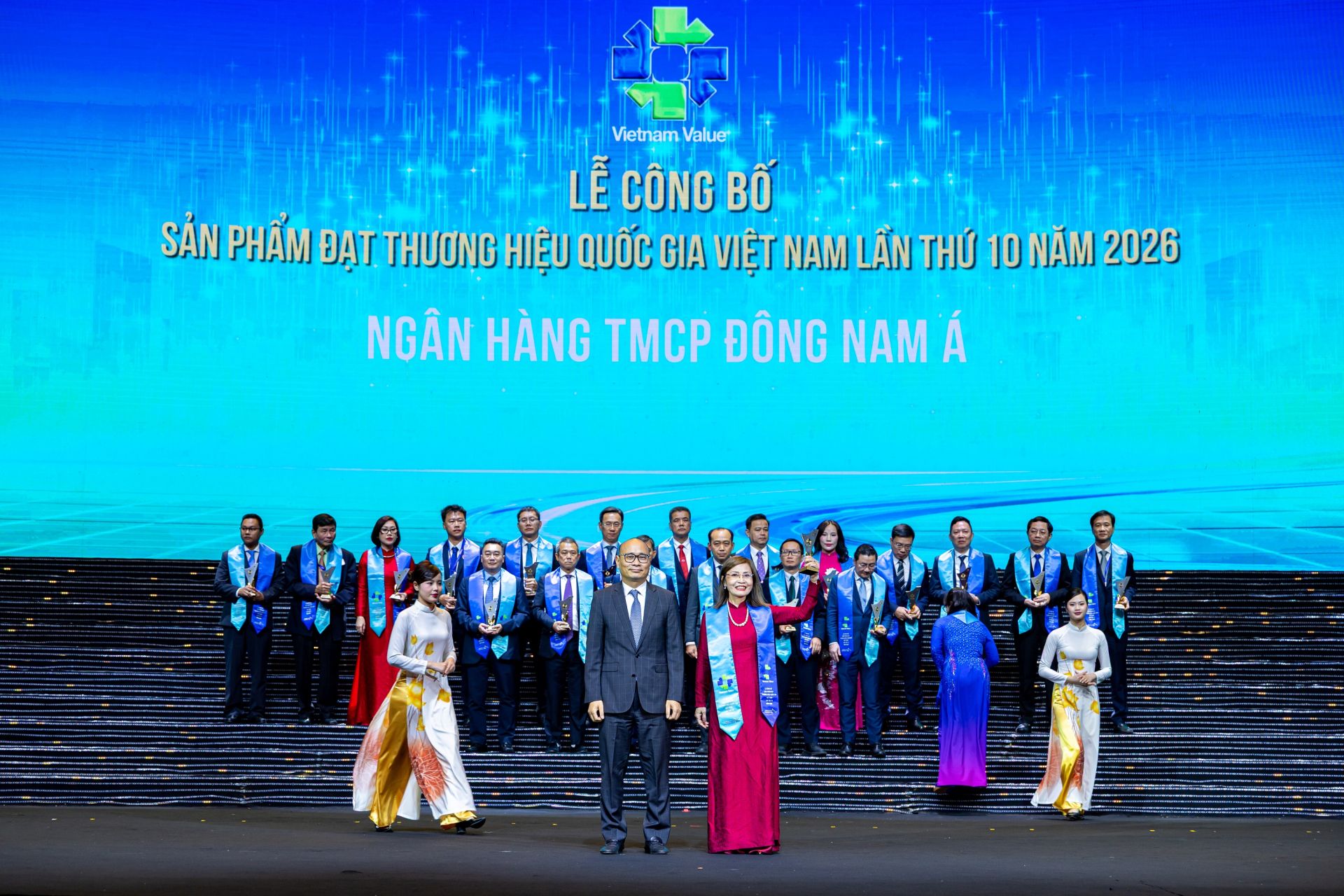 SeABank lần thứ 4 liên tiếp được vinh danh Thương hiệu Quốc gia Việt Nam SeABank lần thứ 4 liên tiếp được vinh danh Thương hiệu Quốc gia Việt Nam