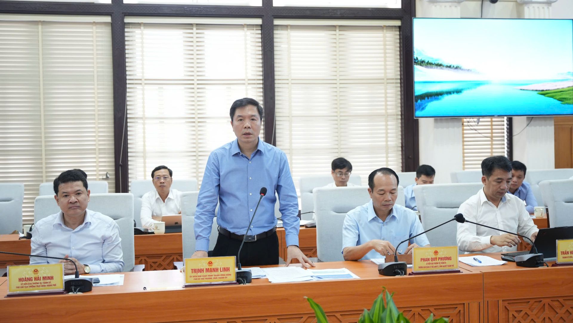 Quang cảnh buổi làm việc (Ảnh VPUB) Quang cảnh buổi làm việc (Ảnh VPUB)