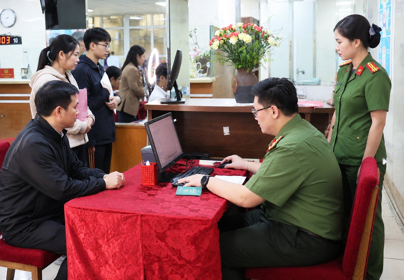 tạo lập dữ liệu bản đồ nền, dữ liệu kh&ocirc;ng gian phục vụ x&acirc;y dựng bản sao số v&agrave; kết nối với Cơ sở dữ liệu định danh địa điểm.