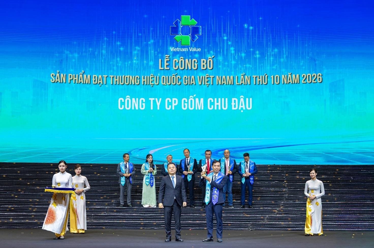 C&ocirc;ng ty CP Gốm Chu Đậu lần thứ 4 li&ecirc;n tiếp được vinh danh Thương hiệu quốc gia