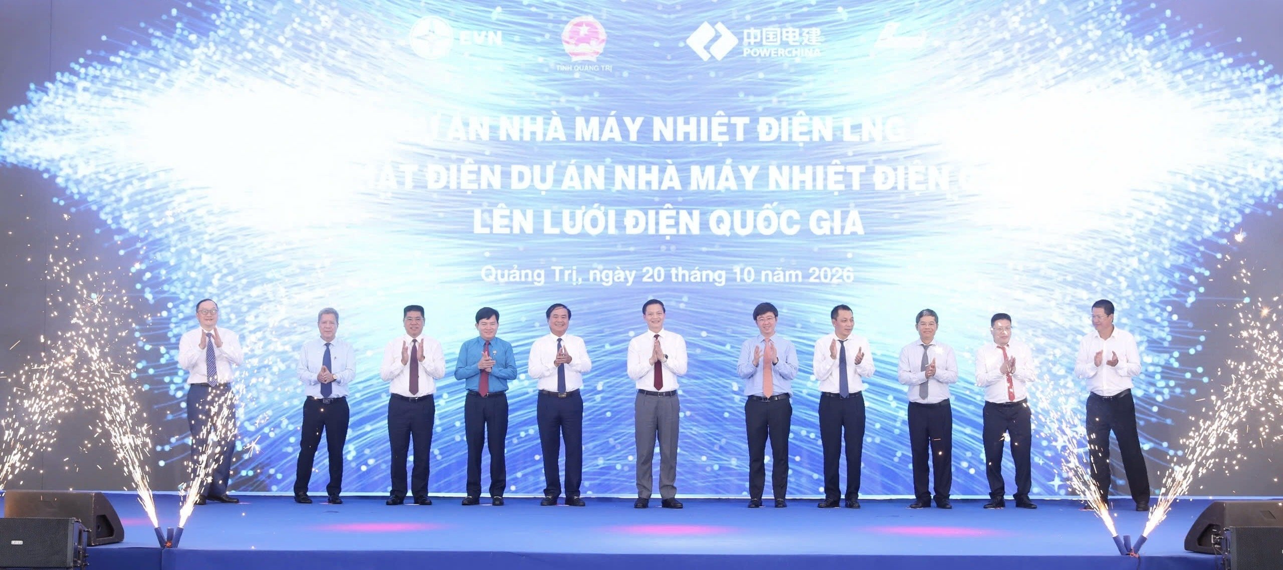 Lễ khởi c&ocirc;ng - ph&aacute;t động thi đua dự &aacute;n Nh&agrave; m&aacute;y nhiệt điện LNG Quảng Trạch II v&agrave; c&ocirc;ng bố ph&aacute;t điện nh&agrave; m&aacute;y Nhiệt điện Quảng Trạch I l&ecirc;n lưới điện quốc gia