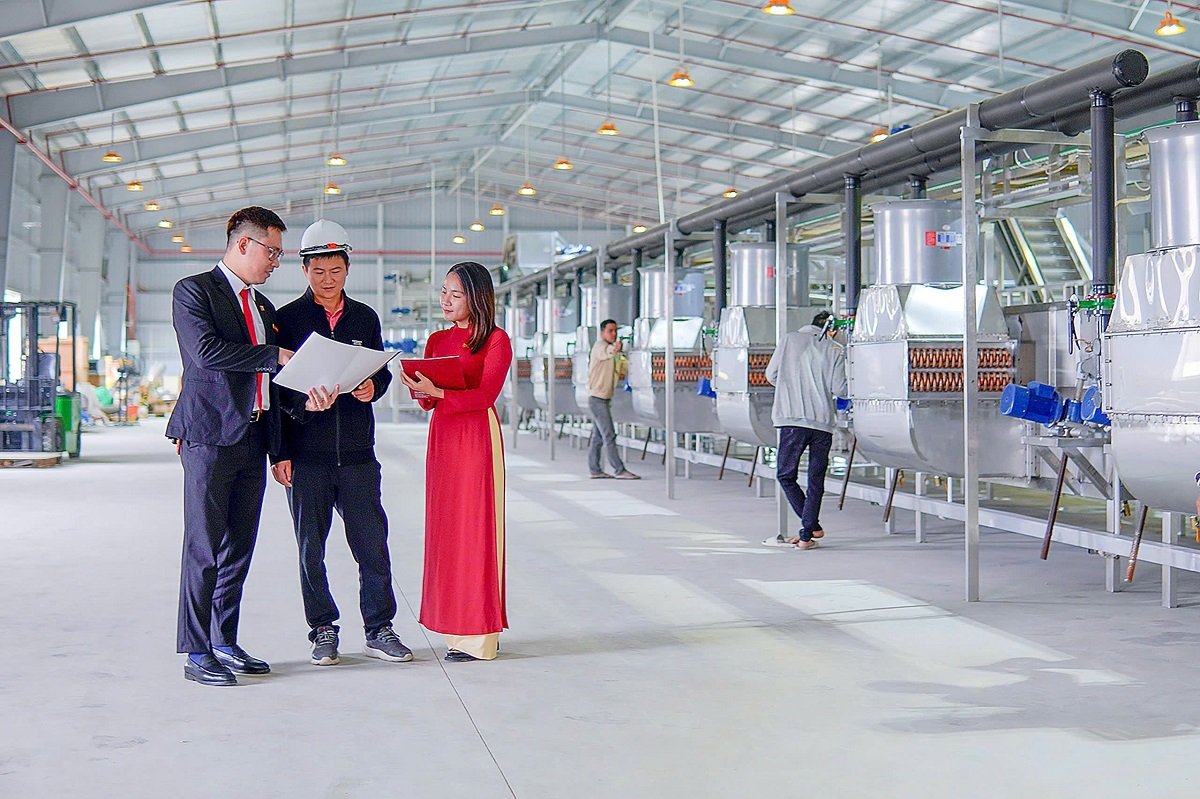 Nguồn vốn của Agribank&nbsp;g&oacute;p phần giảm &aacute;p lực chi ph&iacute; vốn v&agrave; tạo điều kiện để doanh nghiệp, người d&acirc;n duy tr&igrave;, mở rộng hoạt động, ph&aacute;t triển kinh tế