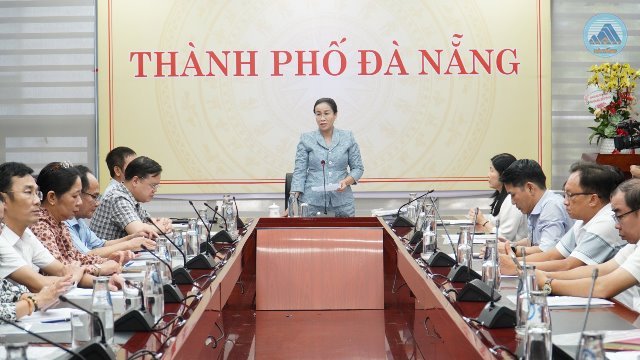 Ph&oacute; Chủ tịch UBND TP Đ&agrave; Nẵng Nguyễn Thị Anh Thi ph&aacute;t biểu tại buổi họp. Ảnh: Cổng th&ocirc;ng tin điện tử TP. Đ&agrave; Nẵng.