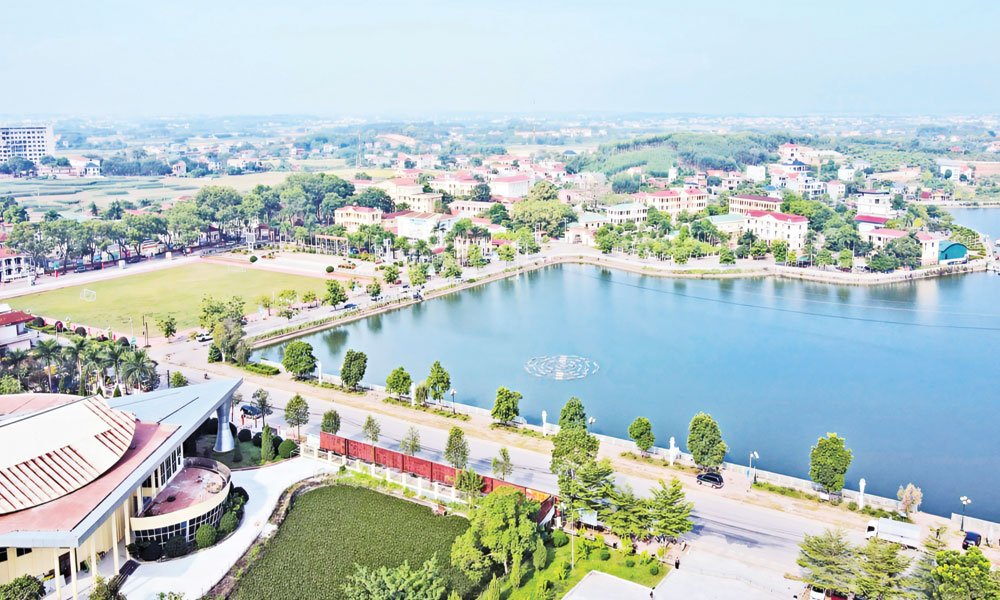 Hạ tầng xã Lục Nam được đầu tư đồng bộ, khang trang, sạch đẹp. Hạ tầng xã Lục Nam được đầu tư đồng bộ, khang trang, sạch đẹp.