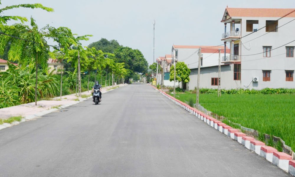 Hệ thống đường giao thông xã Trung Kênh được mở rộng, thảm áp phan, đáp ứng tiêu chí nông thôn mới nâng cao. Hệ thống đường giao thông xã Trung Kênh được mở rộng, thảm áp phan, đáp ứng tiêu chí nông thôn mới nâng cao.
