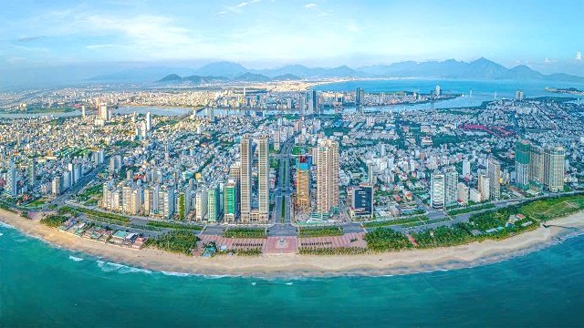 Kh&ocirc;ng gian đ&ocirc; thị ven biển Đ&agrave; Nẵng, một trong những khu vực trọng t&acirc;m của định hướng ph&aacute;t triển đ&ocirc; thị v&agrave; kinh tế biển. Ảnh: Viện Quy hoạch X&acirc;y dựng Đ&agrave; Nẵng.