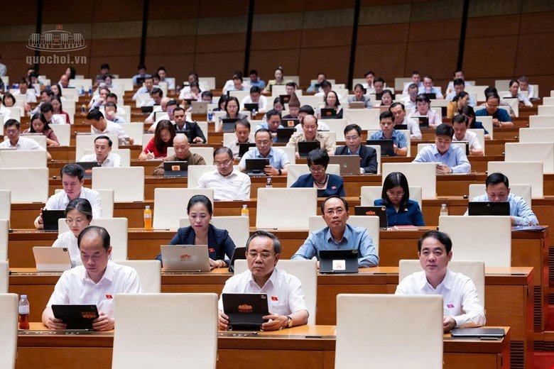 Các đại biểu Quốc hội tham dự phiên họp sáng 22-10. Ảnh: Quochoi.vn Các đại biểu Quốc hội tham dự phiên họp sáng 22-10. Ảnh: Quochoi.vn