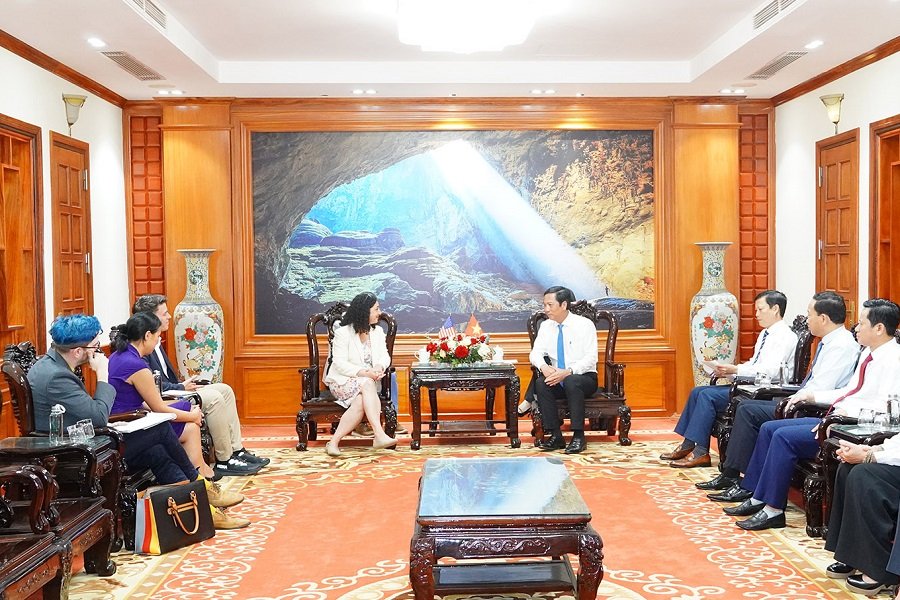 Toàn cảnh buổi làm việc Toàn cảnh buổi làm việc