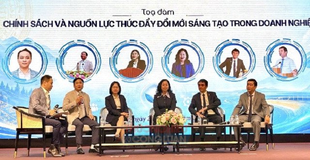 Phi&ecirc;n tọa đ&agrave;m Ch&iacute;nh s&aacute;ch v&agrave; nguồn lực th&uacute;c đẩy ĐMST.