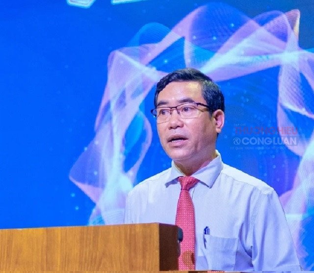 &Ocirc;ng Nguyễn Hữu H&agrave; ph&aacute;t biểu tổng kết Ng&agrave;y hội ĐMST.