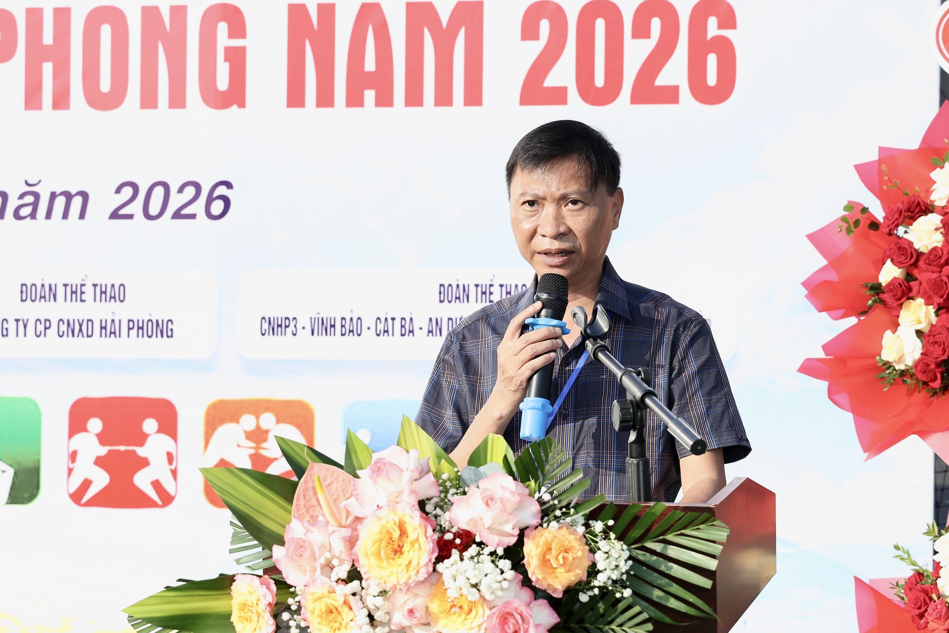 Đồng chí Cao Văn Quý, Phó Tổng Giám đốc Công ty CP Cấp nước Hải Phòng phát biểu khai mạc. Đồng chí Cao Văn Quý, Phó Tổng Giám đốc Công ty CP Cấp nước Hải Phòng phát biểu khai mạc.