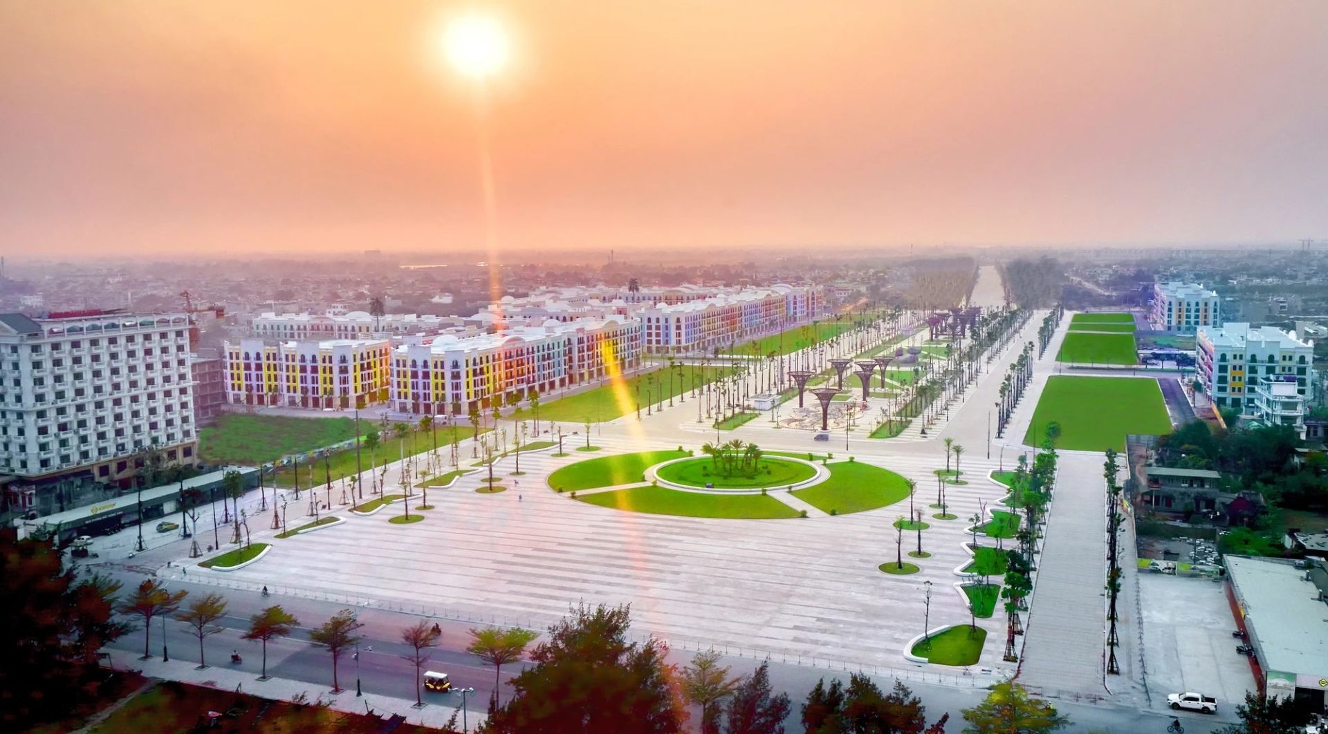 Quảng trường biển c&oacute; sức chứa 10.000 người ở Sầm Sơn