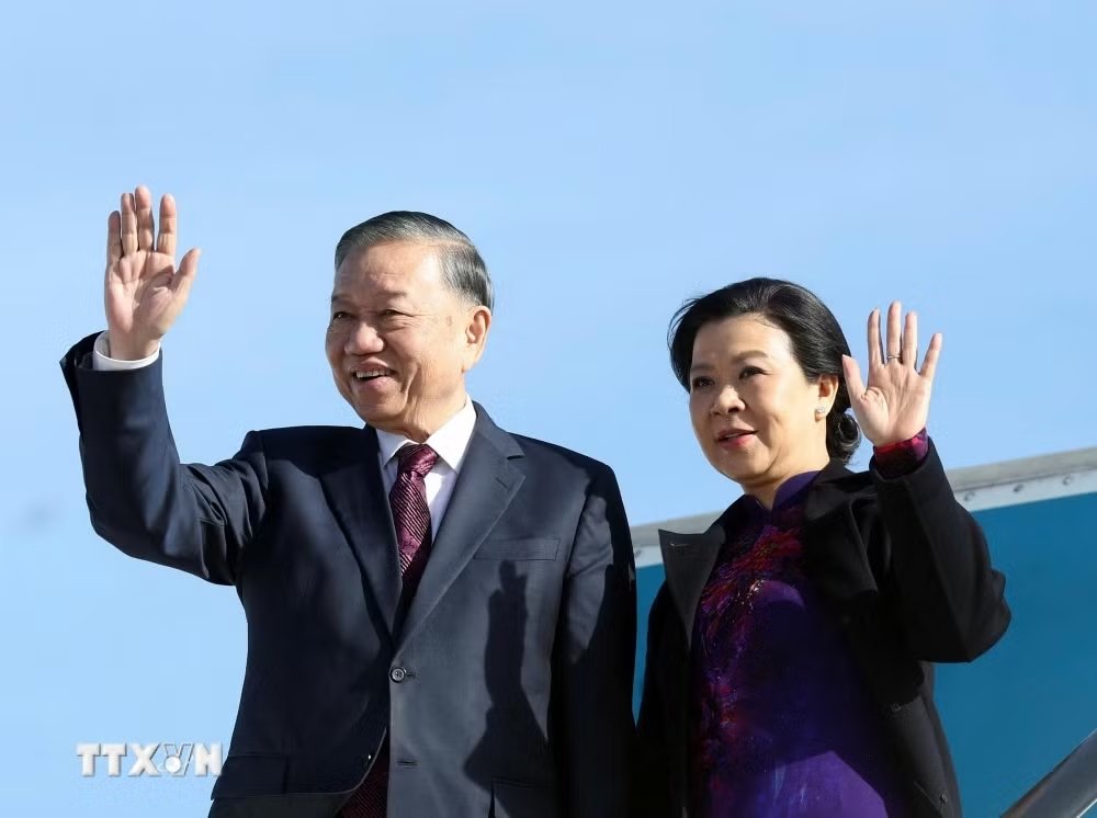 Tổng Bí thư, Chủ tịch nước Tô Lâm và Phu nhân rời thủ đô Brussels, kết thúc tốt đẹp chuyến thăm chính thức Liên minh châu Âu và Vương quốc Bỉ. (Ảnh: Thống Nhất/TTXVN) Tổng Bí thư, Chủ tịch nước Tô Lâm và Phu nhân rời thủ đô Brussels, kết thúc tốt đẹp chuyến thăm chính thức Liên minh châu Âu và Vương quốc Bỉ. (Ảnh: Thống Nhất/TTXVN)