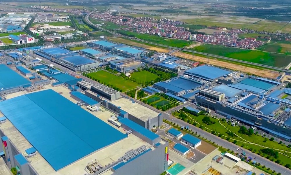 Một góc khu công nghiệp Yên Phong II. Một góc khu công nghiệp Yên Phong II.