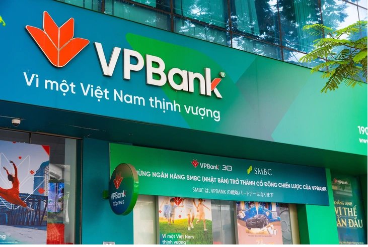 Nhiều ngân hàng đã hạ lãi suất nhiều lần - Hình 1