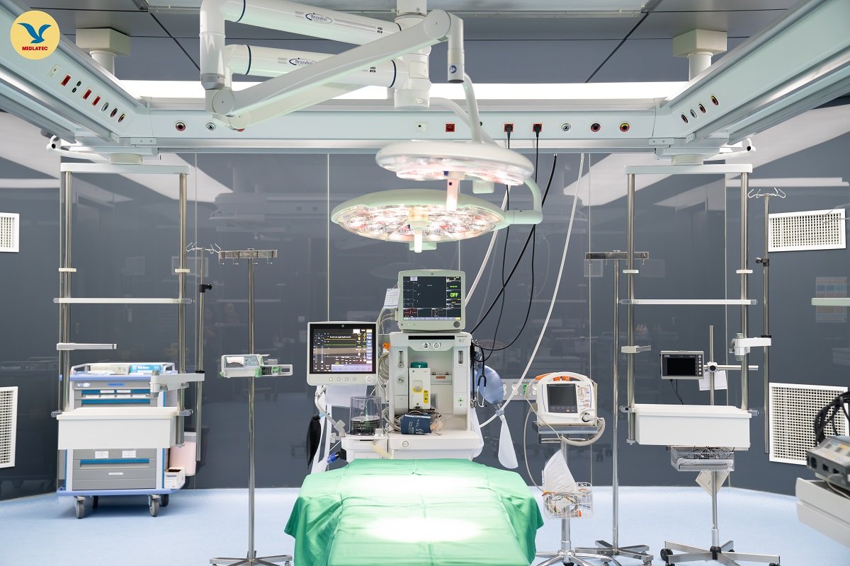 Hệ thống trang thiết bị y tế hiện đại tại cơ sở khám chữa bệnh mới của MEDLATEC đáp ứng các kỹ thuật can thiệp ít xâm lấn, nhẹ nhàng cho người bệnh Hệ thống trang thiết bị y tế hiện đại tại cơ sở khám chữa bệnh mới của MEDLATEC đáp ứng các kỹ thuật can thiệp ít xâm lấn, nhẹ nhàng cho người bệnh