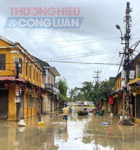 C&oacute; &yacute; kiến cho rằng đ&acirc;y l&agrave; hệ quả của m&ugrave;a thấp điểm, thời tiết miền Trung v&agrave; t&acirc;m l&yacute; e ngại mưa lũ.