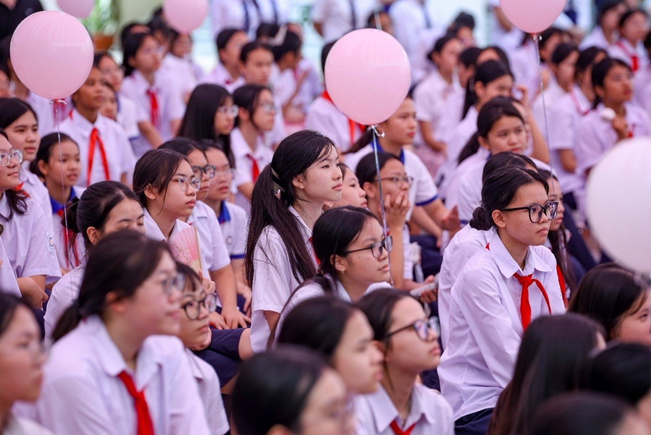Diana phối hợp với cơ quan chuyên môn chung tay vì sự phát triển toàn diện của nữ sinh Việt Diana phối hợp với cơ quan chuyên môn chung tay vì sự phát triển toàn diện của nữ sinh Việt