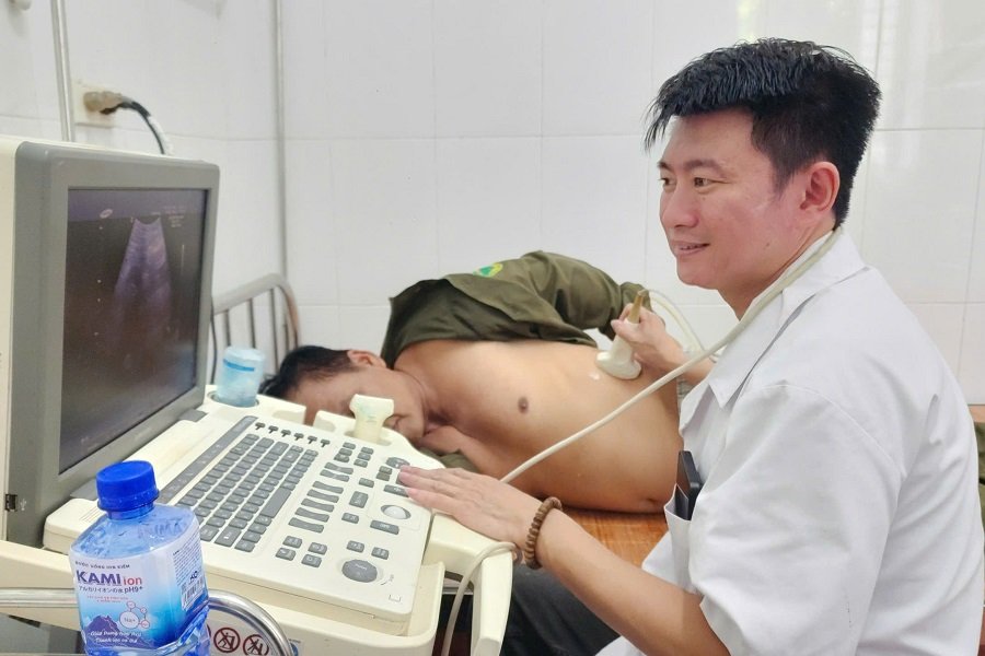Sau một năm triển khai chương tr&igrave;nh &nbsp;đ&atilde; gi&uacute;p hơn 12.000 người d&acirc;n ở 8 tỉnh, th&agrave;nh phố được thăm kh&aacute;m v&agrave; tư vấn về nguy cơ đột quỵ