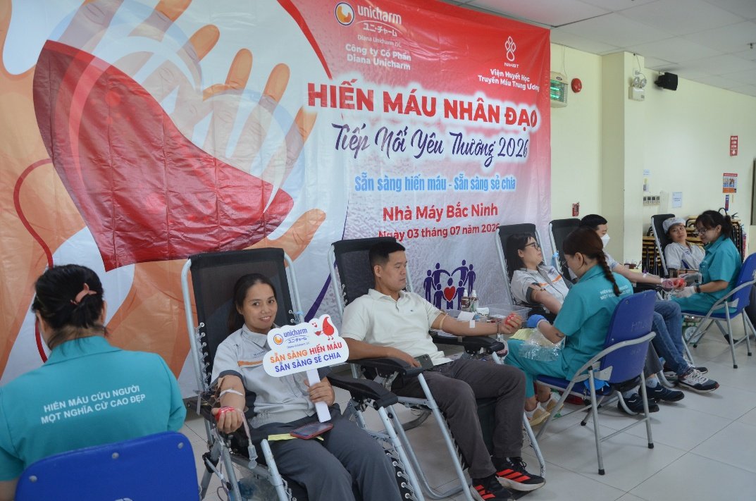 Cán bộ, công nhân viên Diana Unicharm tích cực tham gia hiến máu nhân đạo thường niên Cán bộ, công nhân viên Diana Unicharm tích cực tham gia hiến máu nhân đạo thường niên