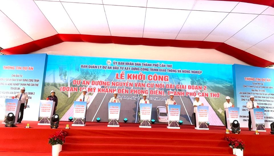 Nghi thức Lễ khởi c&ocirc;ng đường Nguyễn Văn Cừ nối d&agrave;i giai đoạn 2