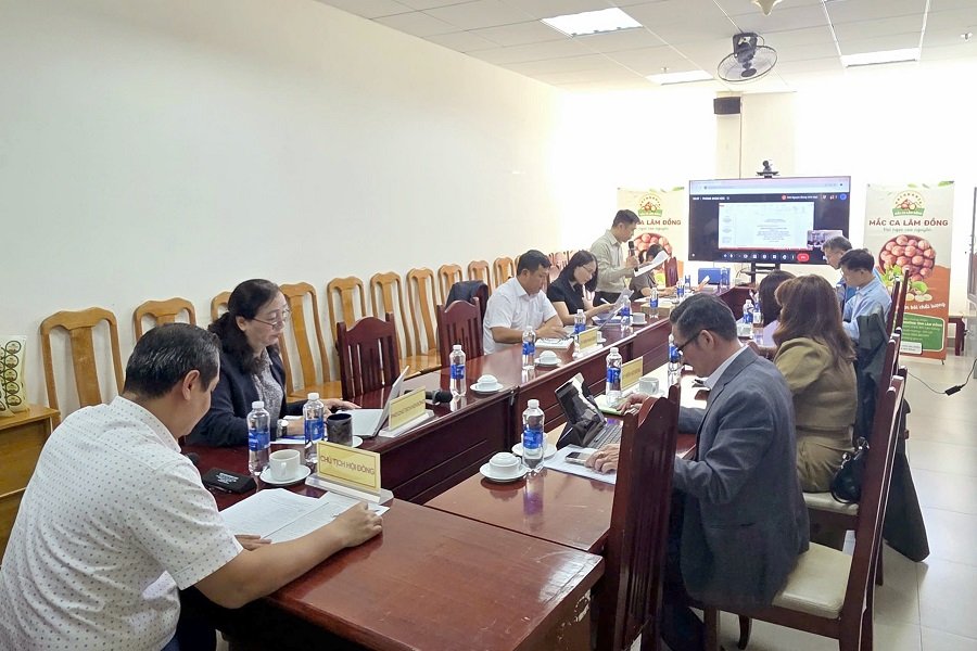Quang cảnh Hội đồng nghiệm thu nhiệm vụ tạo lập, quản lý và phát triển nhãn hiệu chứng nhận “Mắc ca Lâm Đồng”. (Ảnh: Trung tâm Đổi mới sáng tạo và Chuyển đổi số) Quang cảnh Hội đồng nghiệm thu nhiệm vụ tạo lập, quản lý và phát triển nhãn hiệu chứng nhận “Mắc ca Lâm Đồng”. (Ảnh: Trung tâm Đổi mới sáng tạo và Chuyển đổi số)