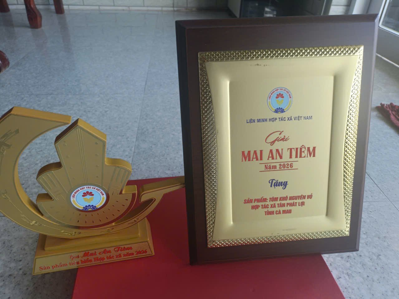 Sản phẩm Tôm khô nguyên vỏ của Hợp tác xã Tân Phát Lợi được vinh danh trong Danh sách 50 sản phẩm tiêu biểu của hợp tác xã và trao Giải Mai An Tiêm năm 2026 Sản phẩm Tôm khô nguyên vỏ của Hợp tác xã Tân Phát Lợi được vinh danh trong Danh sách 50 sản phẩm tiêu biểu của hợp tác xã và trao Giải Mai An Tiêm năm 2026