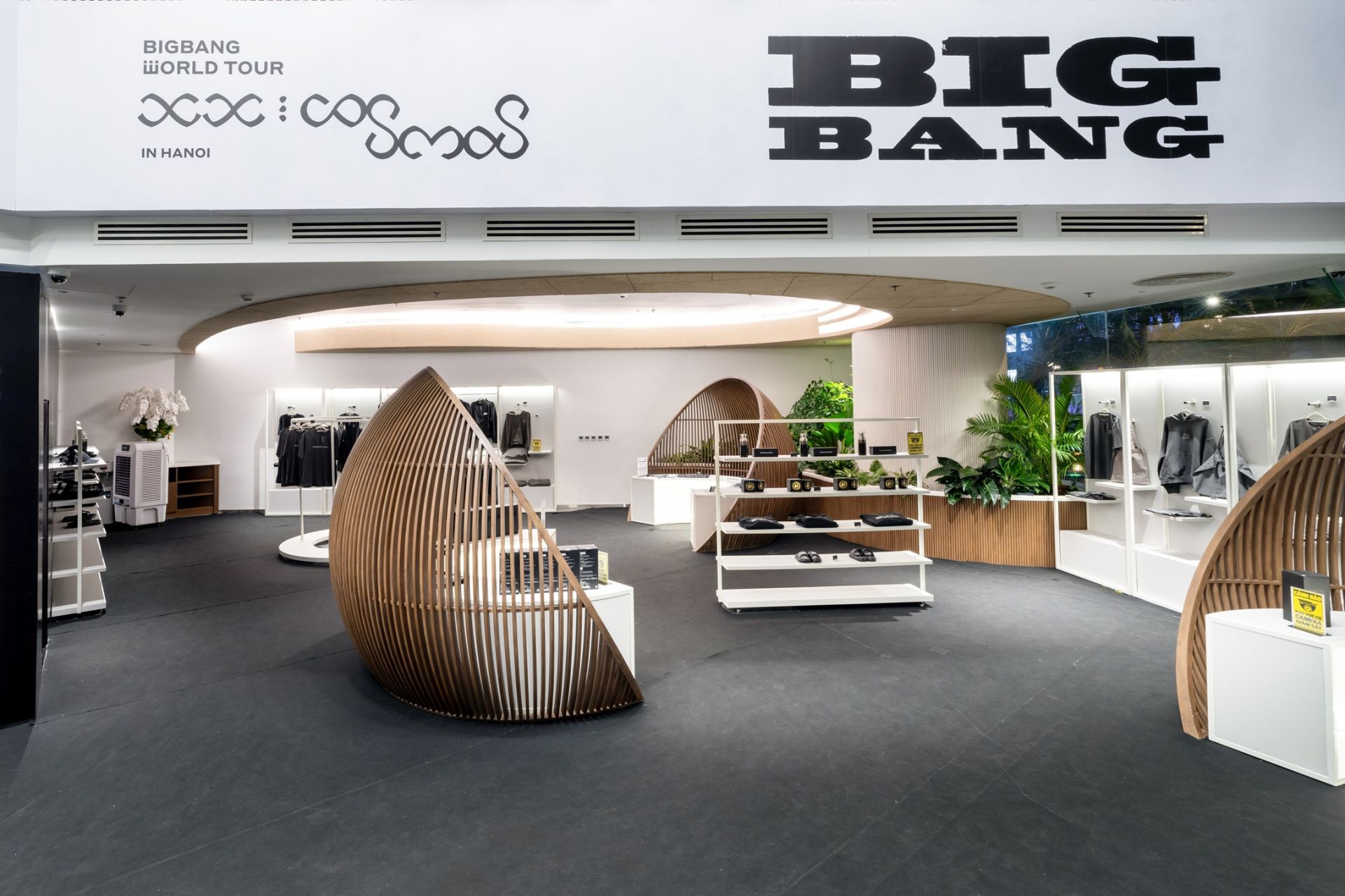 BIGBANG Official Pop up Store lại VPBank Flagship 89 Láng Hạ, Hà Nội BIGBANG Official Pop up Store lại VPBank Flagship 89 Láng Hạ, Hà Nội