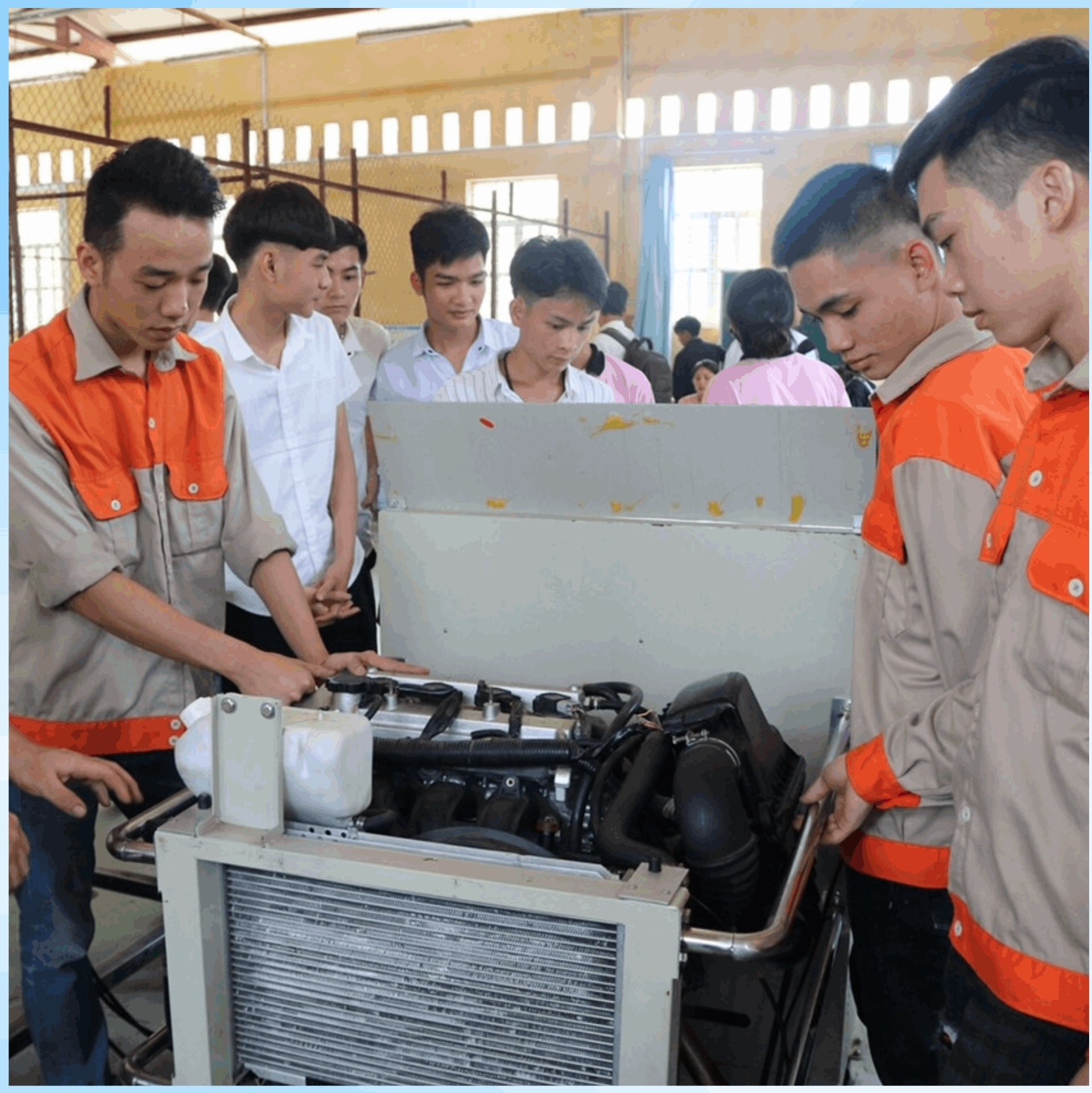 Giai đoạn 2026 - 2030, tỉnh Lào Cai phấn đấu giải quyết việc làm mới cho khoảng 160.000 người, bình quân 32.000 người/năm Giai đoạn 2026 - 2030, tỉnh Lào Cai phấn đấu giải quyết việc làm mới cho khoảng 160.000 người, bình quân 32.000 người/năm