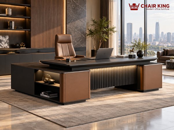 Bàn lãnh đạo với thiết kế hiện đại, kết cấu chắc chắn và công năng tiện dụng, hài hòa với tổng thể không gian văn phòng Bàn lãnh đạo với thiết kế hiện đại, kết cấu chắc chắn và công năng tiện dụng, hài hòa với tổng thể không gian văn phòng