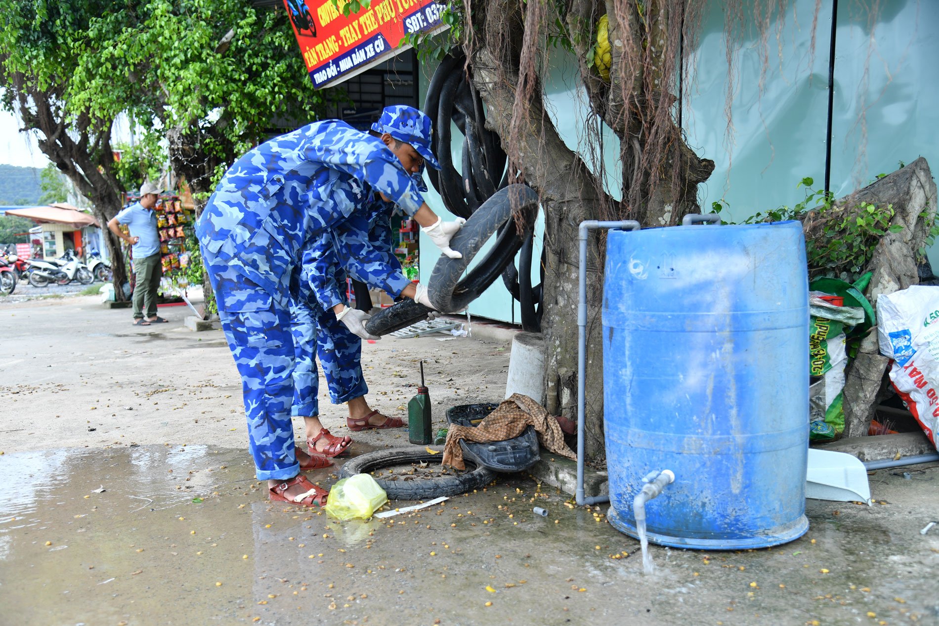 Bộ Tư lệnh Vùng Cảnh sát biển 4 tích cực phòng chống sốt xuất huyết trên địa bàn đặc khu Phú Quốc - Hình 1