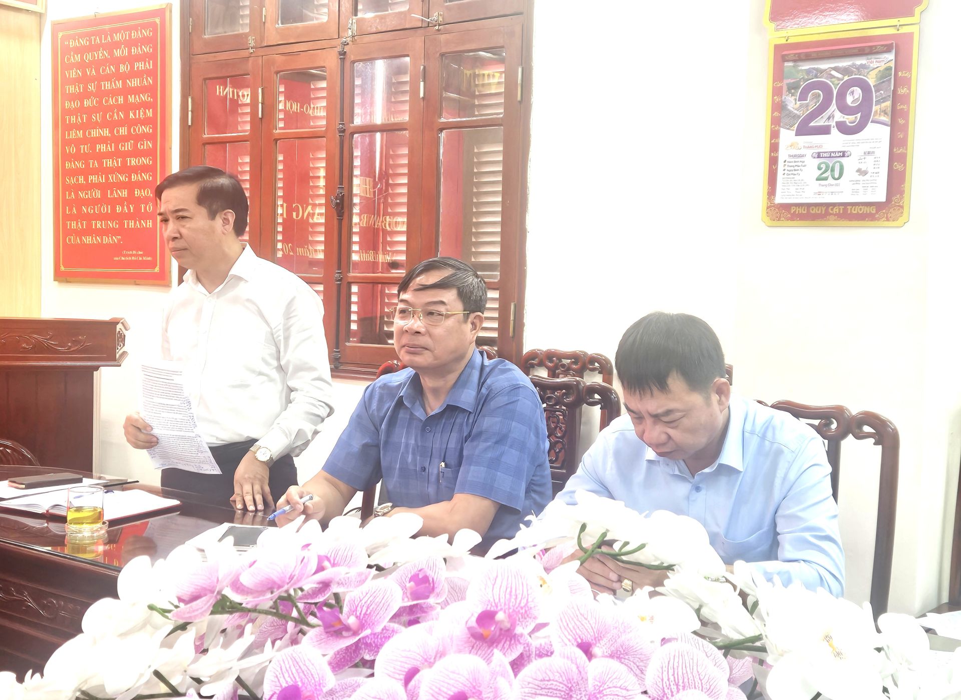 Lãnh đạo Báo và Phát thanh truyền hình Ninh Bình phát biểu Lãnh đạo Báo và Phát thanh truyền hình Ninh Bình phát biểu
