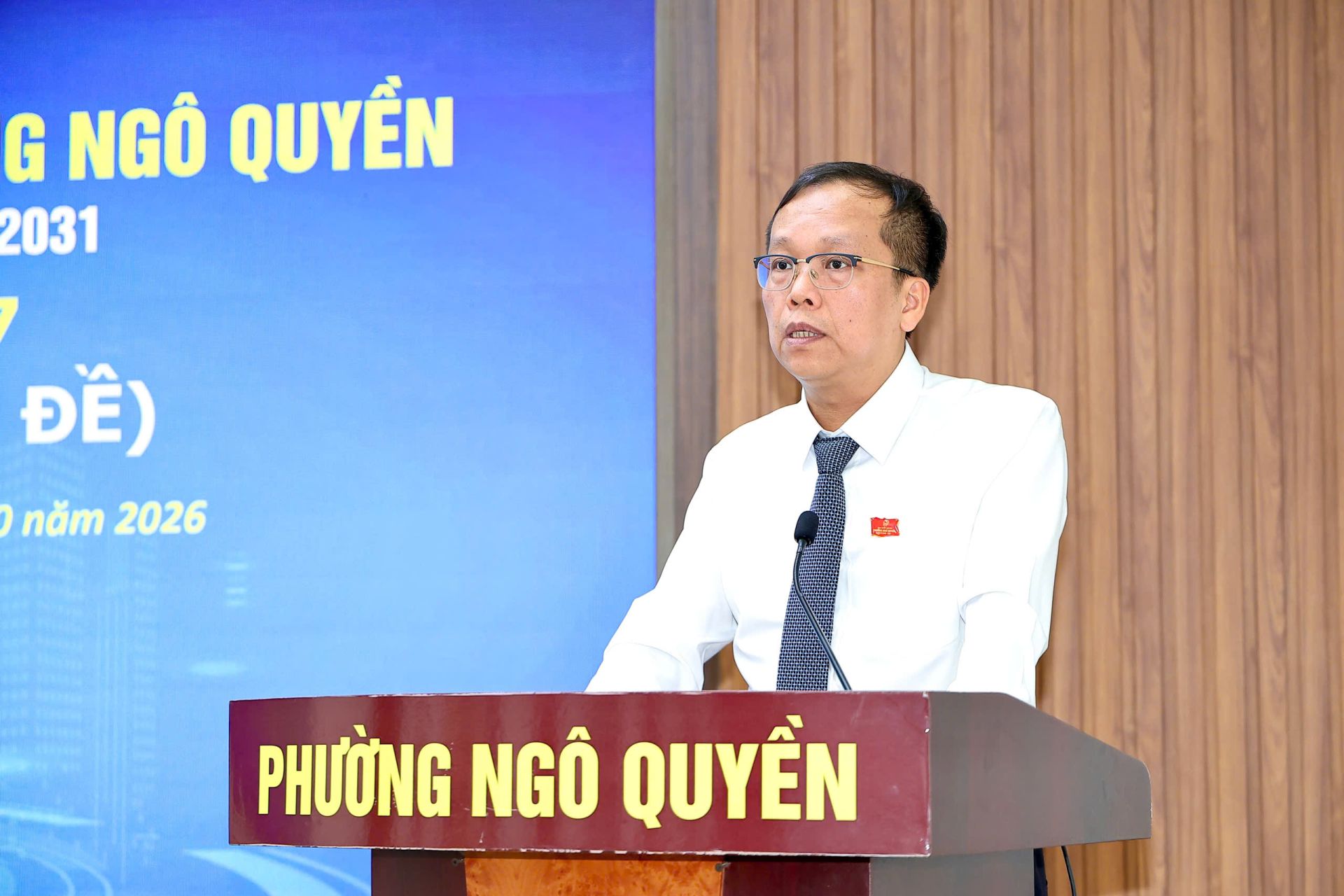 Đồng ch&iacute; B&iacute; thư Đảng ủy, Chủ tịch HĐND phường C&aacute;p Trọng Tuấn ph&aacute;t biểu bế mạc kỳ họp.