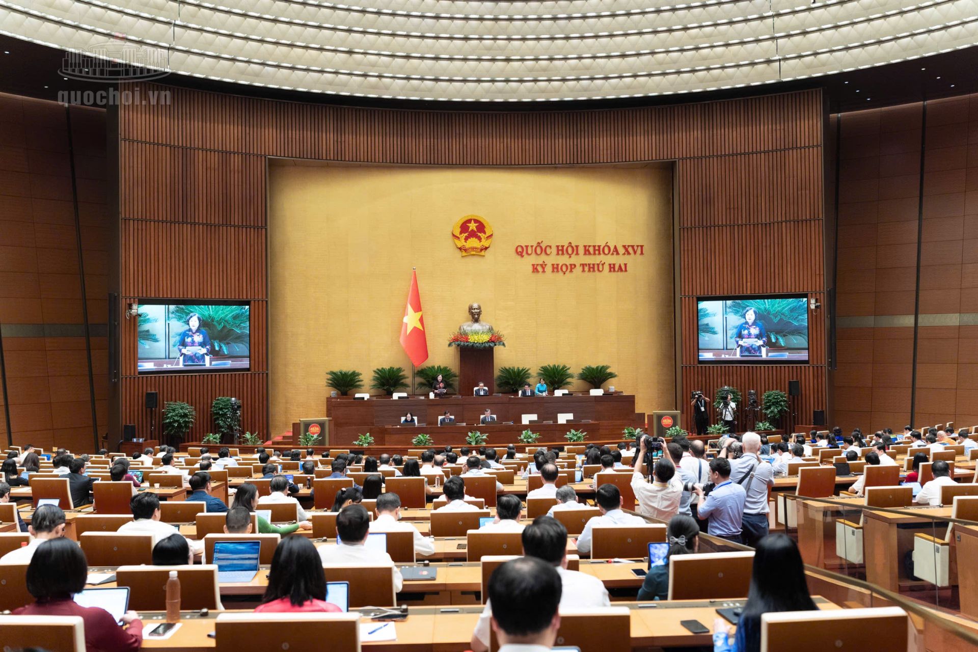 Quang cảnh phiên họp chiều 29/10 Quang cảnh phiên họp chiều 29/10