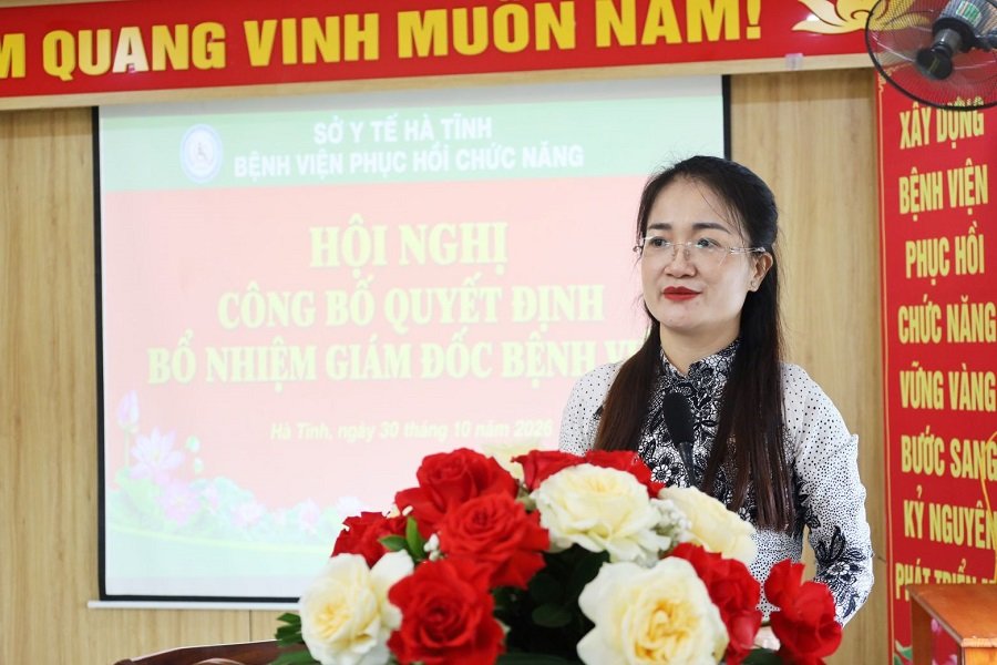 Bà Phạm Thị Phương phát biểu nhận nhiệm vụ Bà Phạm Thị Phương phát biểu nhận nhiệm vụ