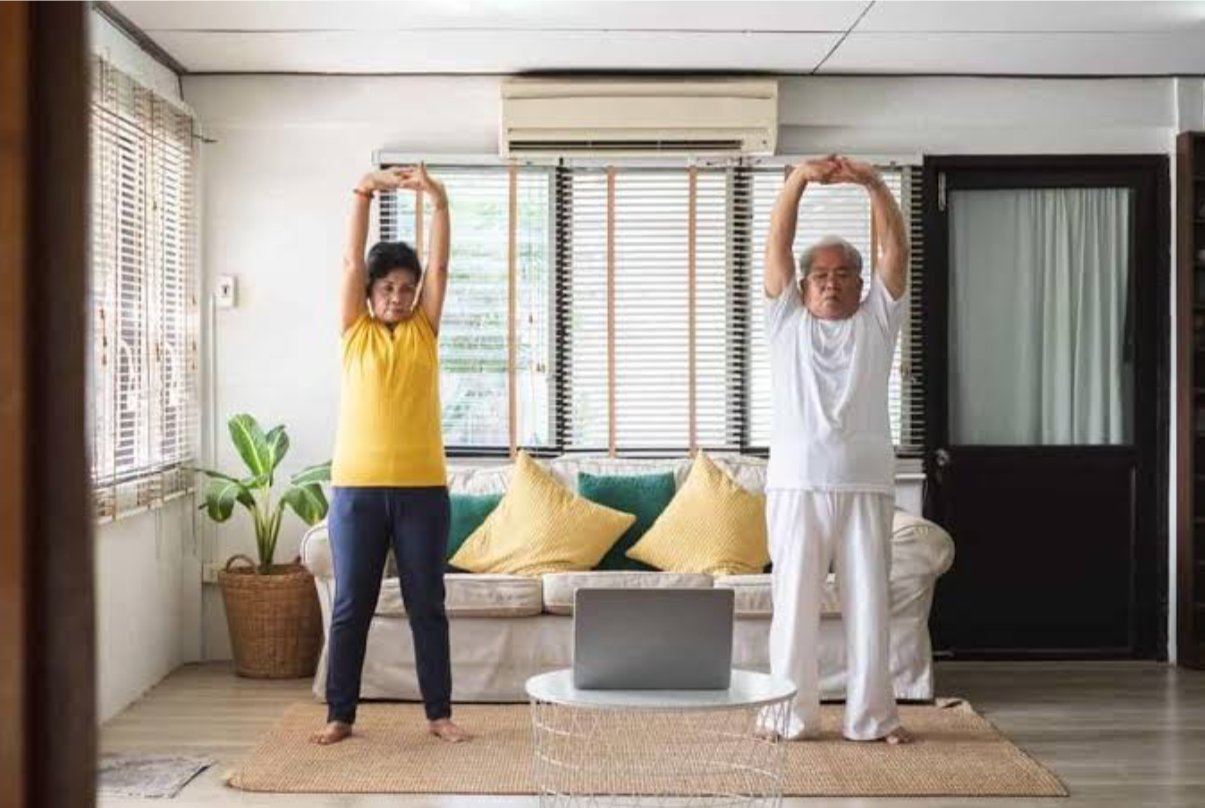 Tập thể dục giúp cải thiện triệu chứng và phòng ngừa biến chứng thoái hóa cột sống hiệu quả Tập thể dục giúp cải thiện triệu chứng và phòng ngừa biến chứng thoái hóa cột sống hiệu quả