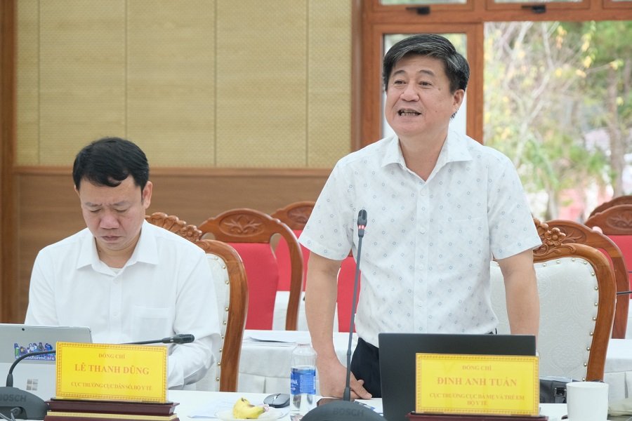 Cục trưởng Cục Bà mẹ và Trẻ em Đinh Anh Tuấn nhấn mạnh vai trò của đội ngũ y tế thôn bản, đặc biệt là ở các vùng sâu, vùng xa, vùng đồng bào dân tộc thiểu số Cục trưởng Cục Bà mẹ và Trẻ em Đinh Anh Tuấn nhấn mạnh vai trò của đội ngũ y tế thôn bản, đặc biệt là ở các vùng sâu, vùng xa, vùng đồng bào dân tộc thiểu số