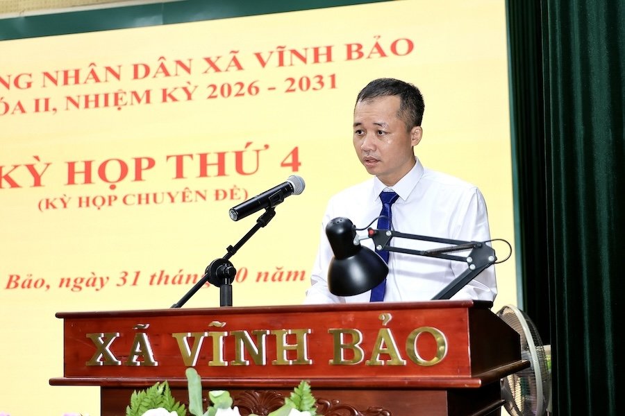 Đồng ch&iacute; Trần Đ&igrave;nh Dương, t&acirc;n Ph&oacute; Chủ tịch UBND x&atilde; ph&aacute;t biểu nhận nhiệm vụ.