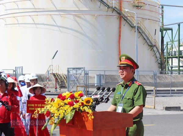 Thiếu tướng Dương Đức Hải phát biểu tại buổi diễn tập Thiếu tướng Dương Đức Hải phát biểu tại buổi diễn tập