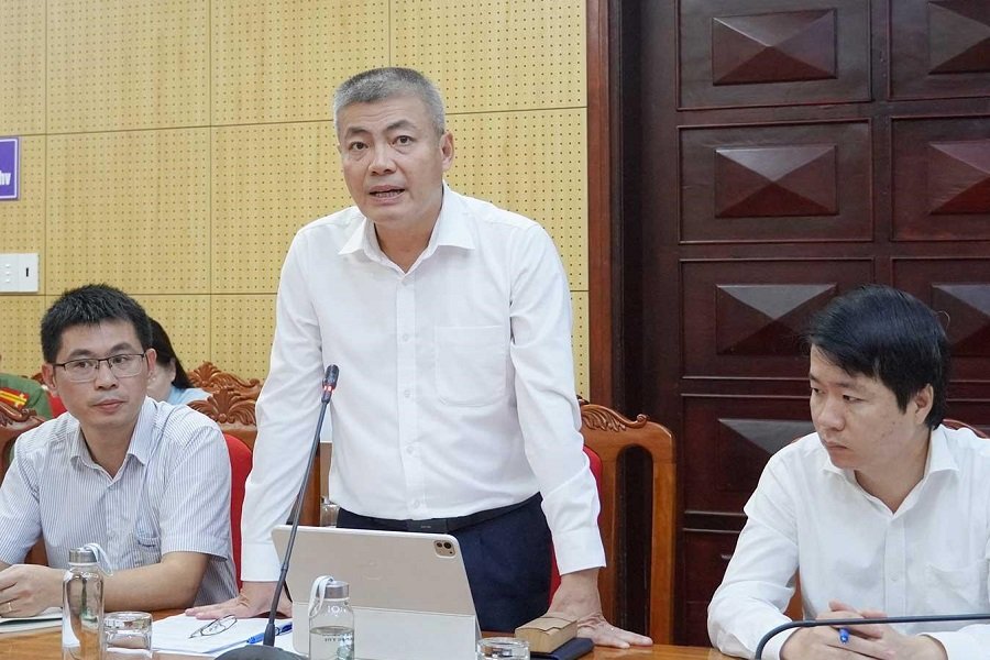 Đại diện VNPT tham gia thảo luận tại buổi làm việc Đại diện VNPT tham gia thảo luận tại buổi làm việc