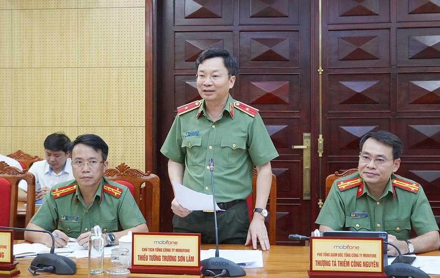 Thiếu tướng Trương Sơn Lâm phát biểu tại buổi làm việc Thiếu tướng Trương Sơn Lâm phát biểu tại buổi làm việc