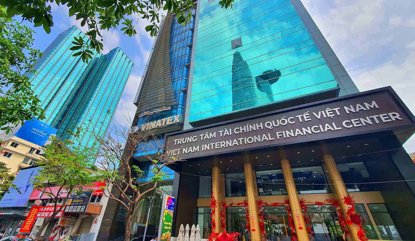 VIFC-HCMC đặt mục tiêu có giao dịch thực tế và ngân hàng thành viên trong tháng 11/2026, sau khi công bố các thành viên đầu tiên. Ảnh: Lê Toàn VIFC-HCMC đặt mục tiêu có giao dịch thực tế và ngân hàng thành viên trong tháng 11/2026, sau khi công bố các thành viên đầu tiên. Ảnh: Lê Toàn