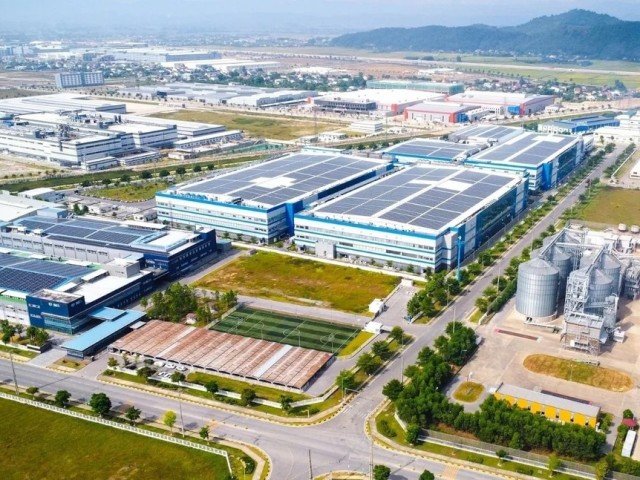 Nghệ An trở thành điểm đến của nhiều tập đoàn công nghệ lớn với các dự án đầu tư hàng tỷ USD. Nghệ An trở thành điểm đến của nhiều tập đoàn công nghệ lớn với các dự án đầu tư hàng tỷ USD.